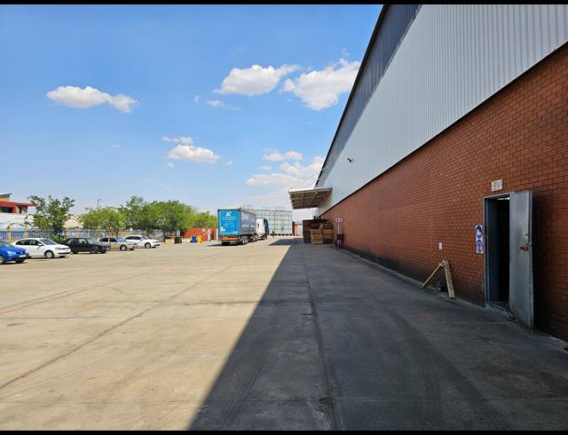 10,542M² FACTORY FOR SALE IN KLIPRIVIER